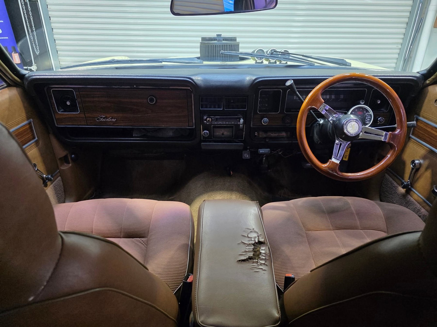 Car detailing Eglinton - dashboard and trim detailed on a classic interior